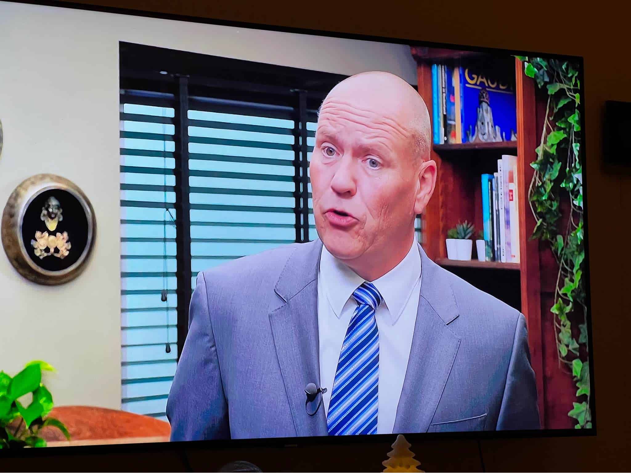 ikke op TV - straightfrom.nl